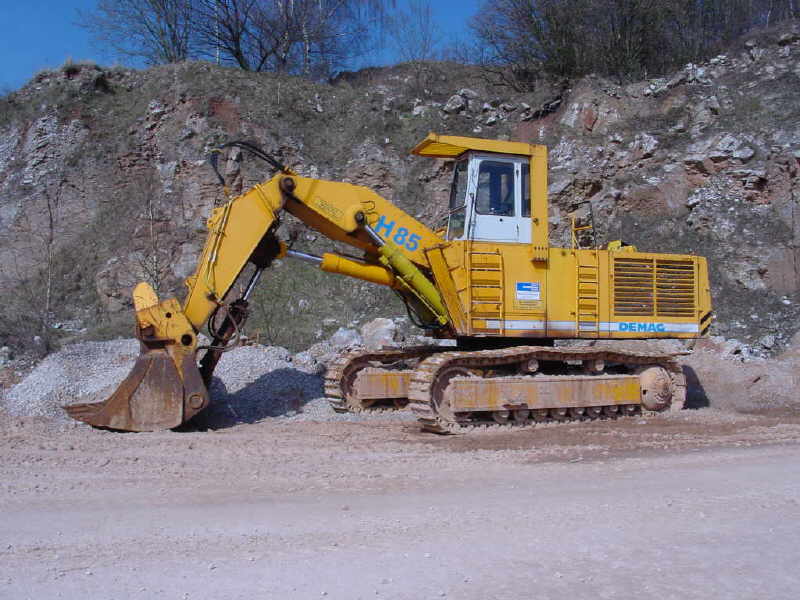 DEMAG Hydraulikbagger H 85 ** www.lkw-stefan.de